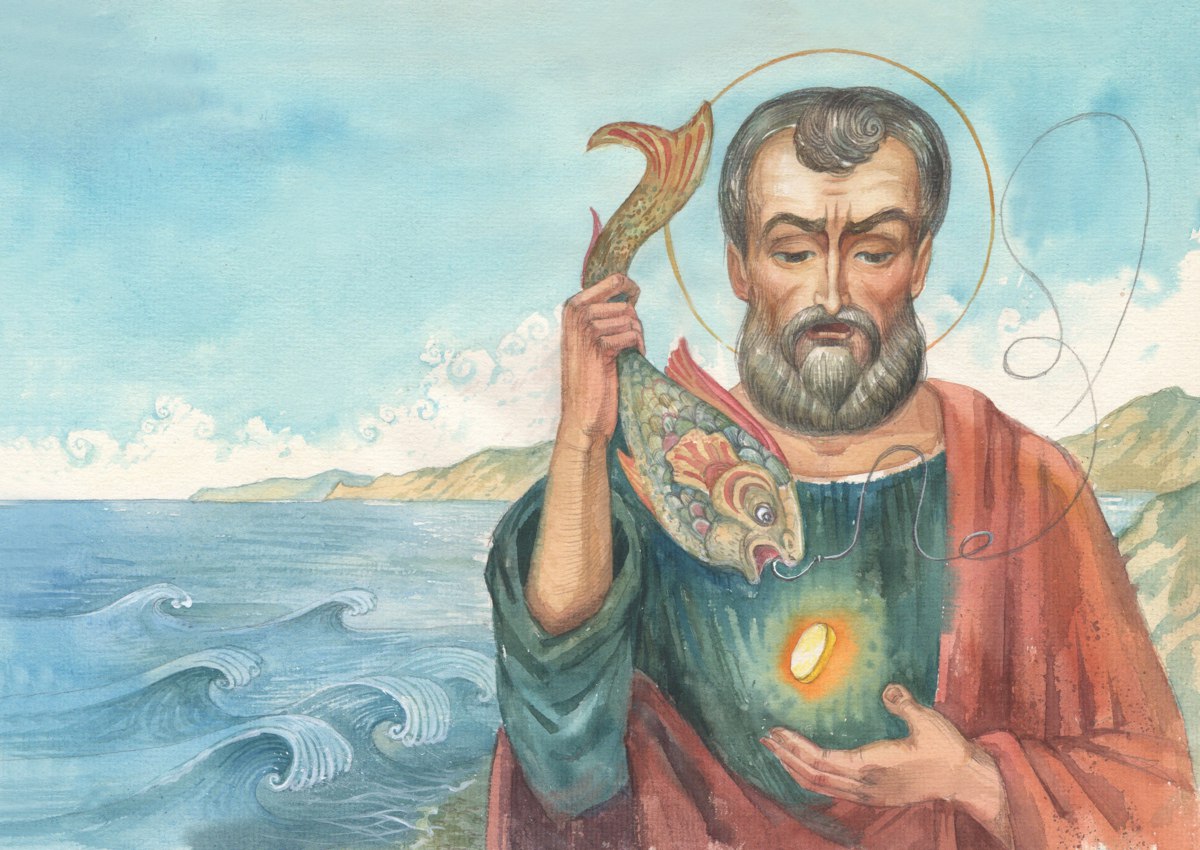 Необычная монета во рту рыбы